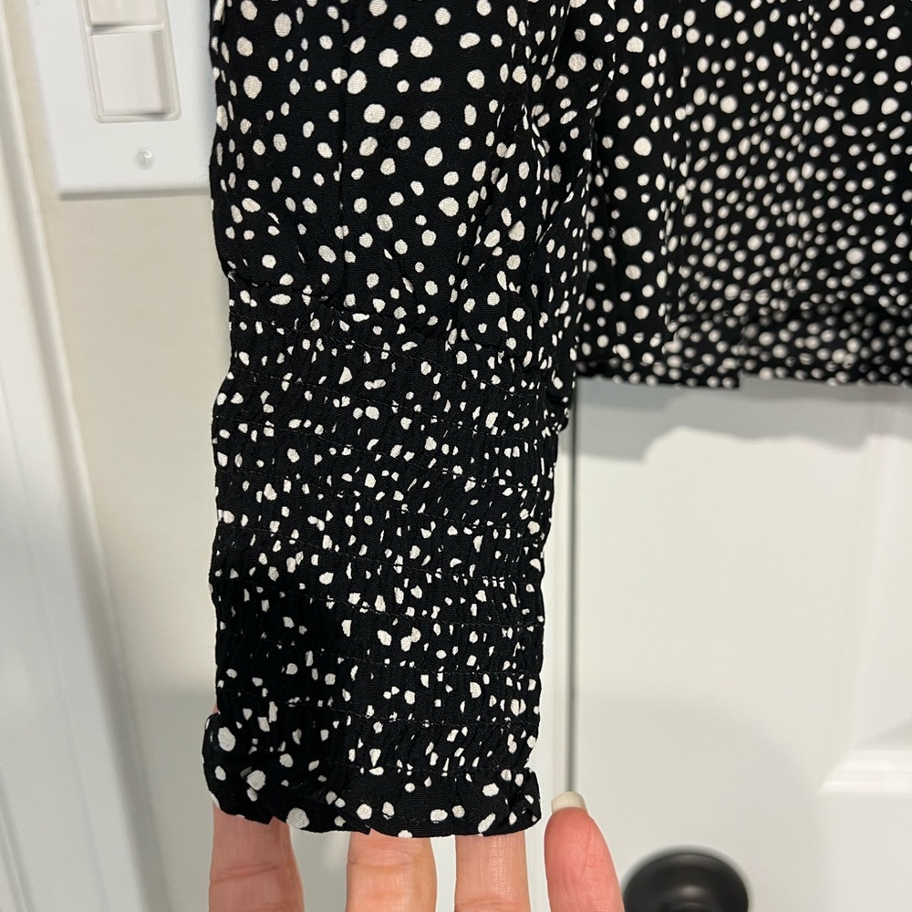 Sanctuary Black & White Blouse NWT Turtleneck Size L - Picture 4 of 9
